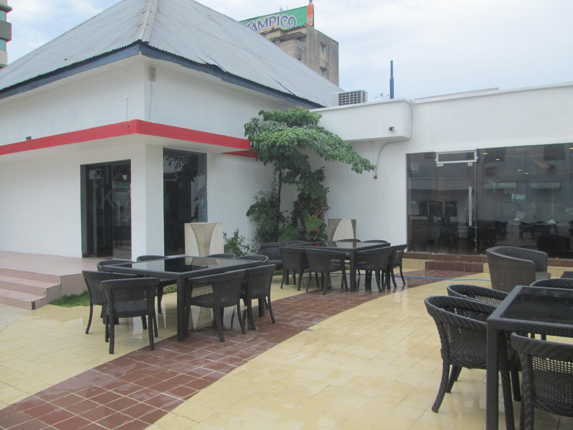 Muzik Cafe